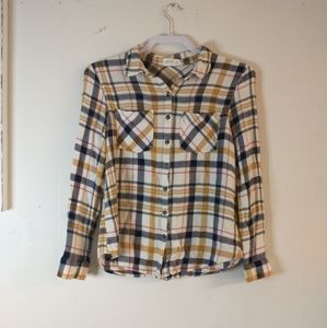 Maurices relaxed fit flannel. Size S